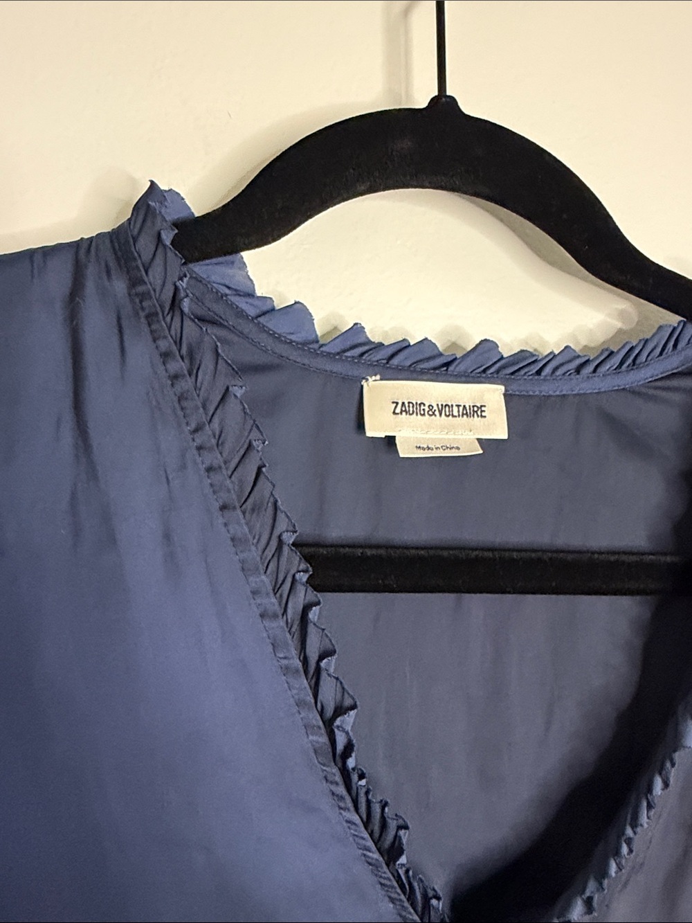 ZADIG & VOLTAIRE Taste Satin Navy Ruffle Puff Short Sleeve V Neck Blouse XS - Picture 7 of 10